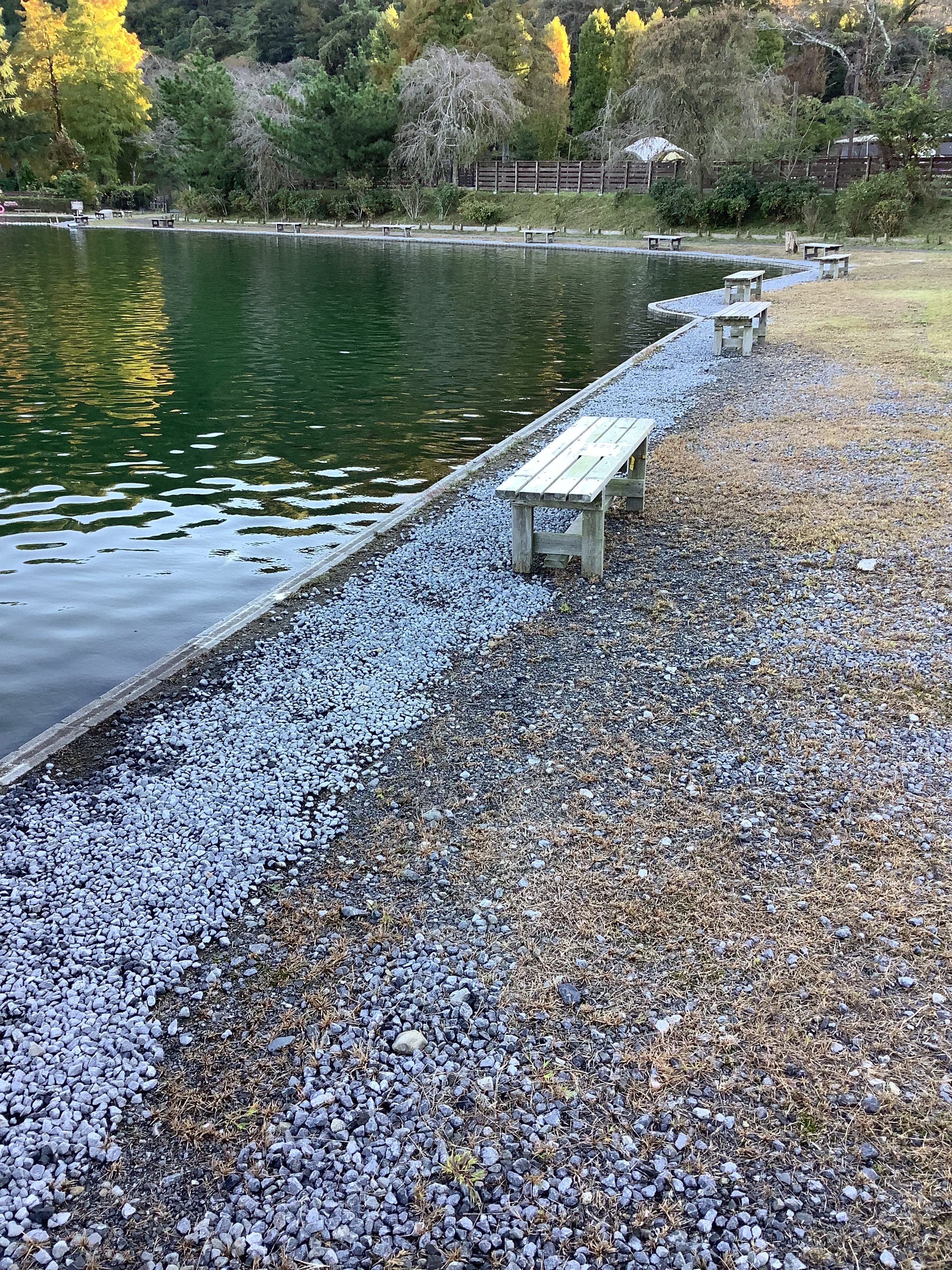 10/24（火）秋川湖の状況